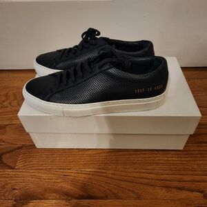 Common Projects size 36